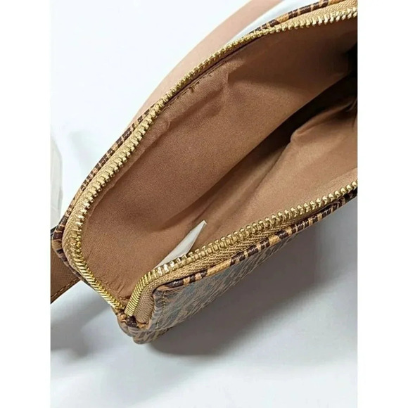 Steve Madden Women's Warped Logo-Print Faux Leather Belt Bag Size S (MSRP $54) - Picture 6 of 12